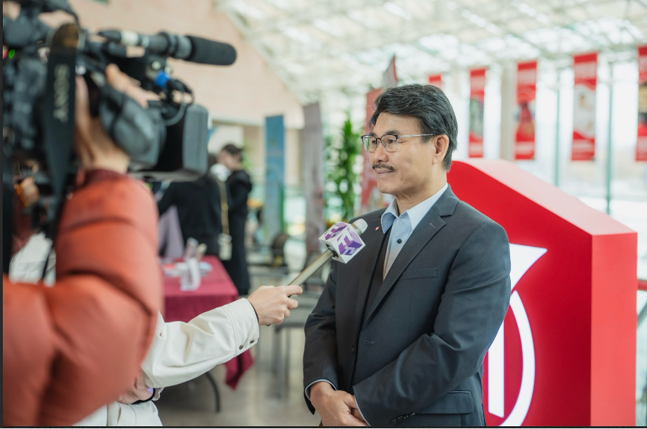 Community Wellness and Vaccine Day Draws Crowd in Markham Despite Rainy Weather-Centre for New Immigrant Well-Being (CNIW)